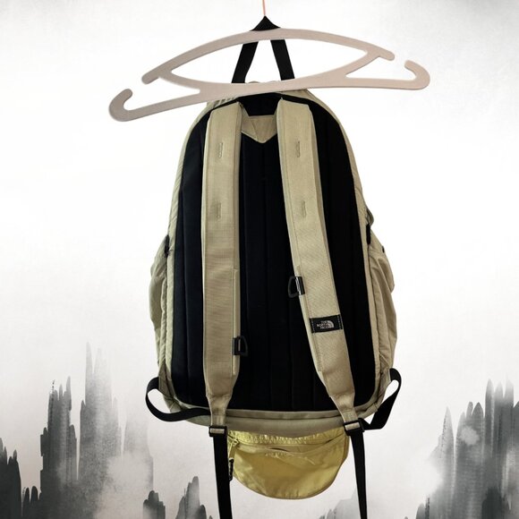 The North Face Mountain Daypack - Picture 2 of 7